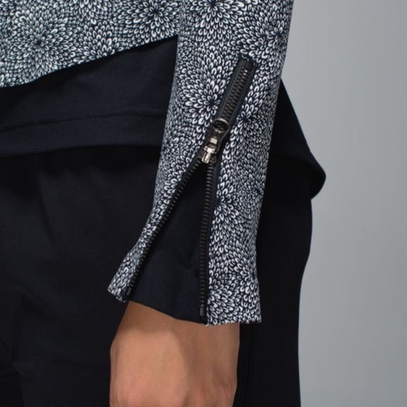 NWT edgy Lululemon Bust A Move Jacket size 10 - Picture 13 of 16